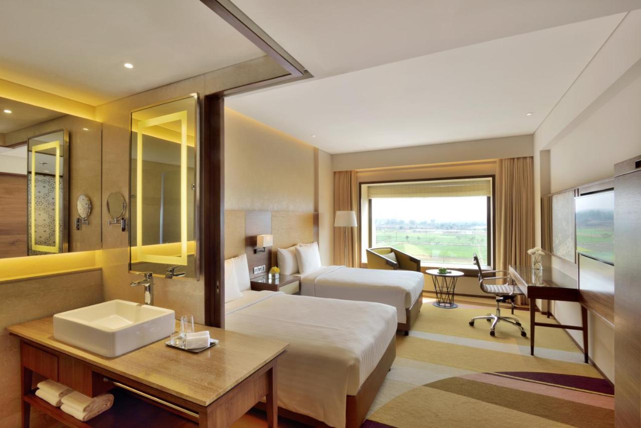 Courtyard By Marriott Raipur Hotel Luaran gambar