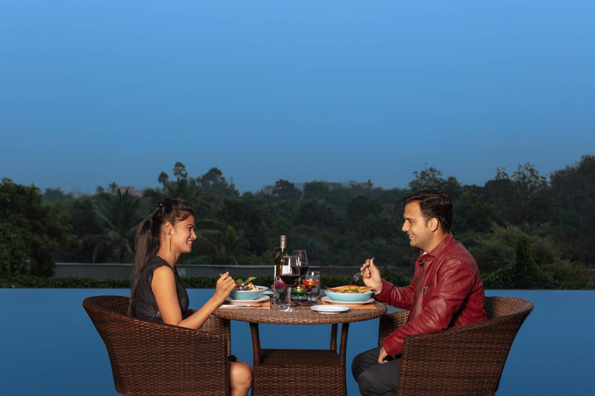 Courtyard By Marriott Raipur Hotel Luaran gambar