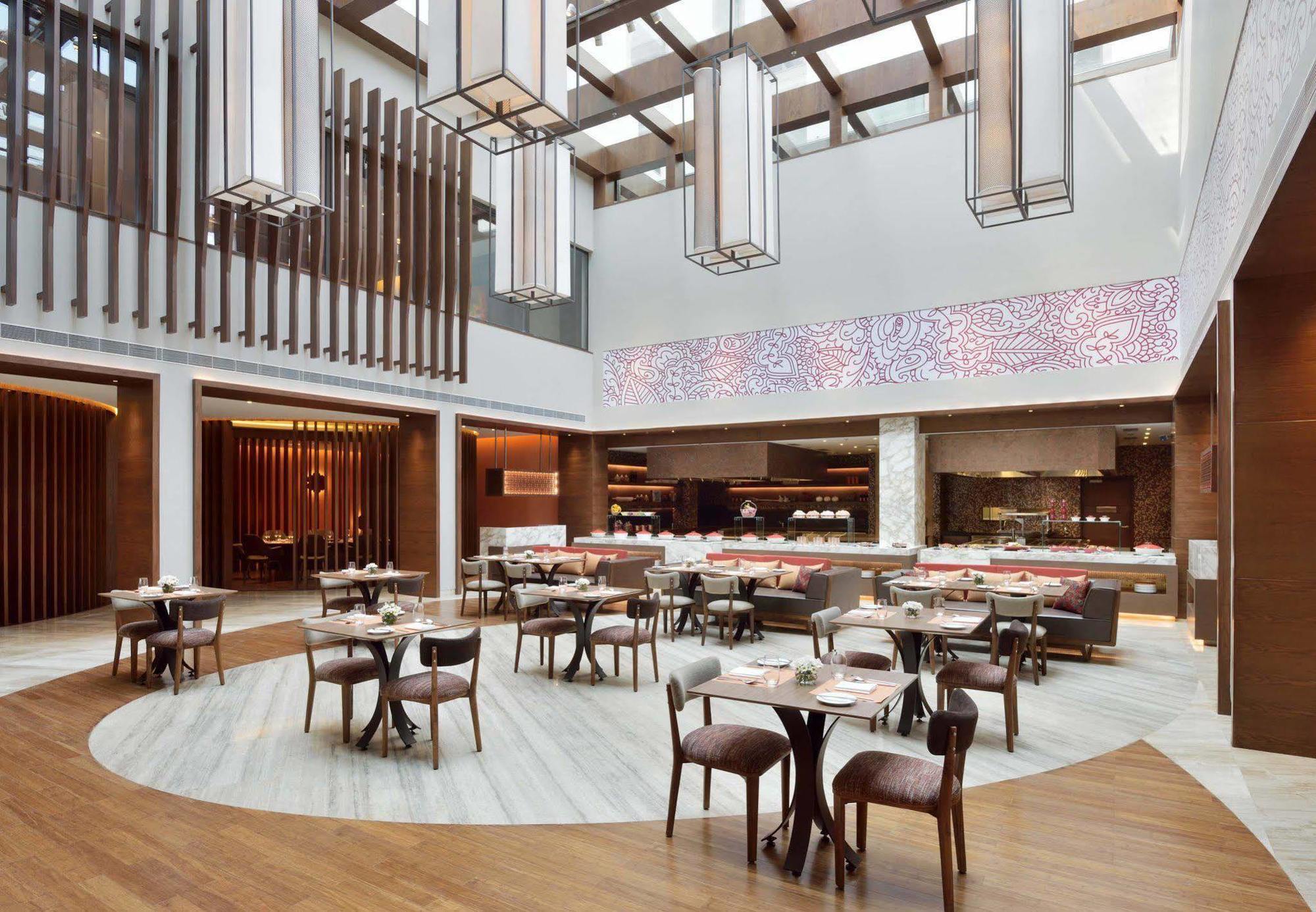 Courtyard By Marriott Raipur Hotel Luaran gambar
